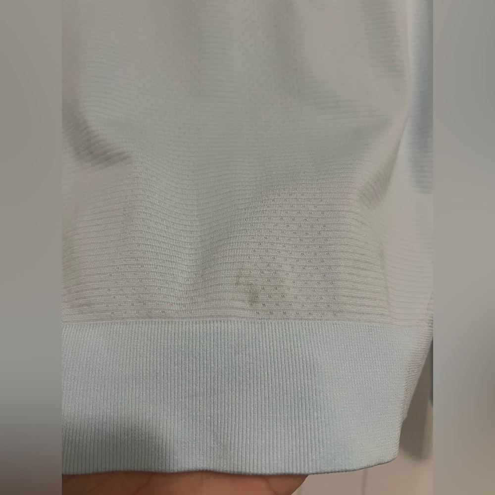 Lululemon Swiftly Tech Long Sleeve 2.0 Top Blue Size 4  Lightweight Athleisure - Picture 8 of 11